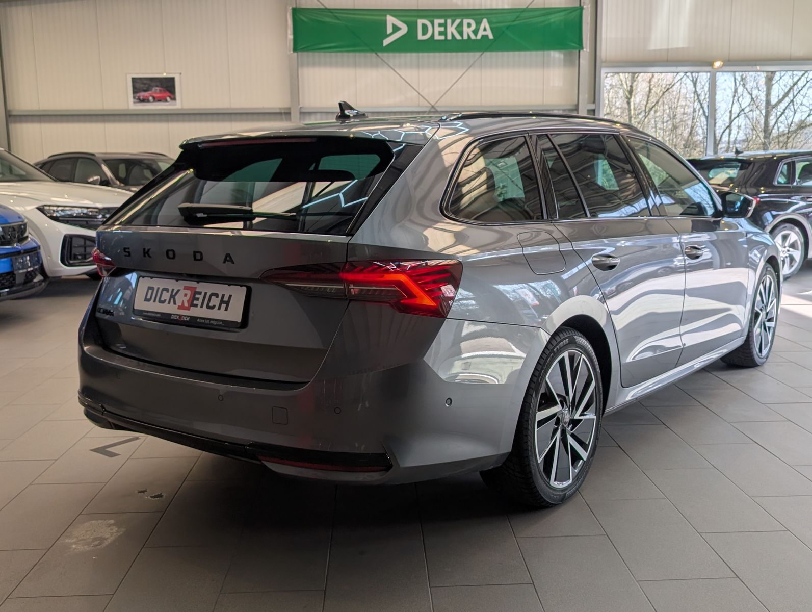 Fahrzeugabbildung SKODA Octavia 2.0 TDI Sportline Matrix Canton AHK 5J.G
