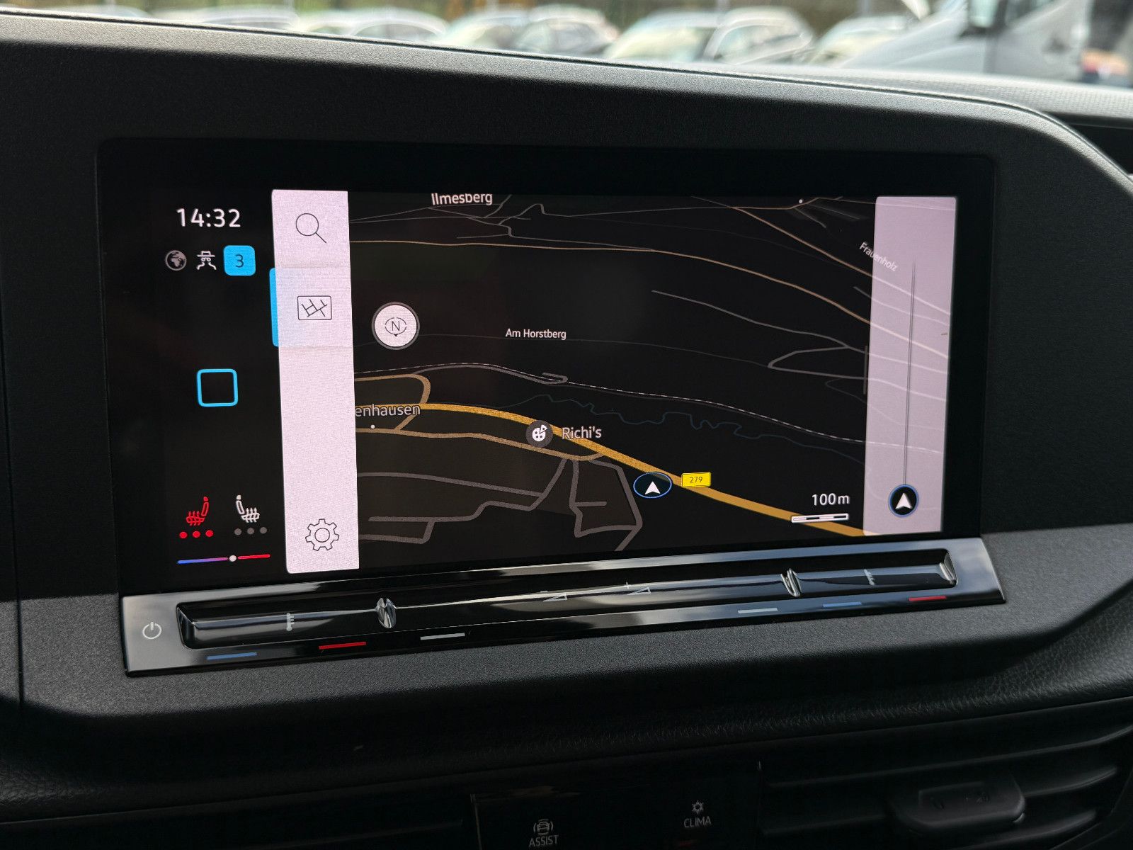 Fahrzeugabbildung Volkswagen Caddy Maxi 7-Sitzer DAB GRA Navi Kamera SHZ PDC