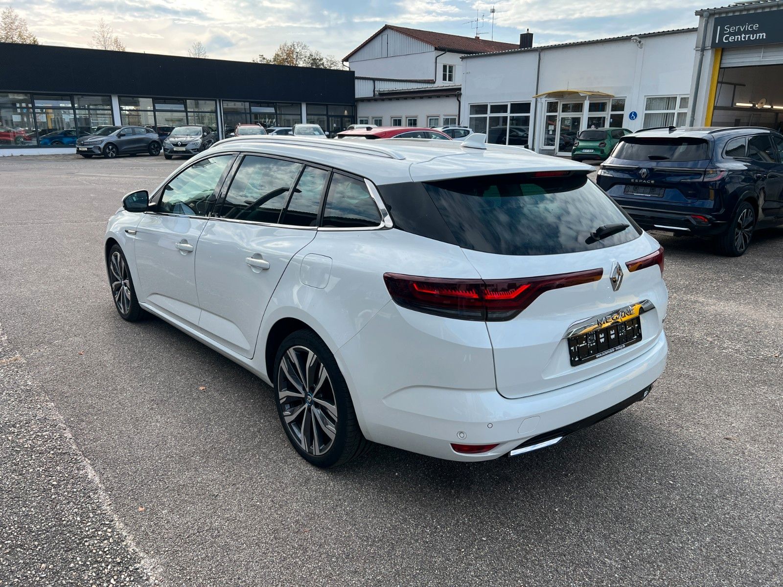 Renault Megane IV Grandtour Intens  E-TECH Plug-in 160 imagem 2