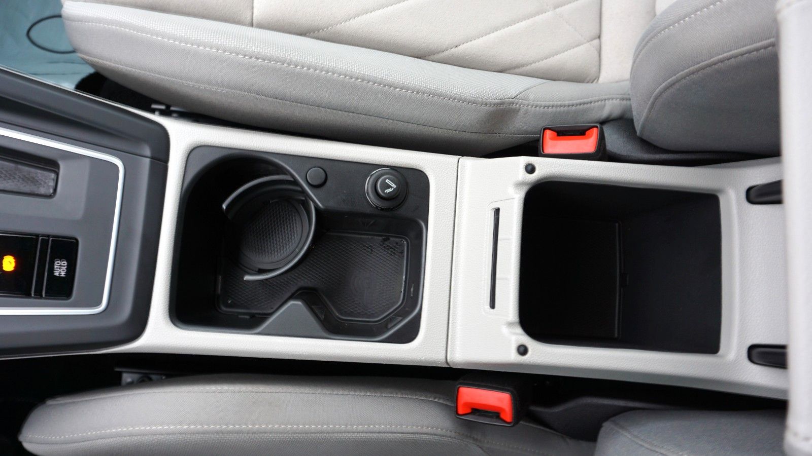 Fahrzeugabbildung Volkswagen Golf VIII Variant Style, Navi,LED,HUD,Kamera +WR