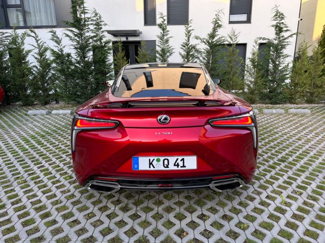 Lexus LC 500 Coupe 5.0L V8 Performance