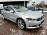 Volkswagen Passat Variant Highline R-Line 4Motion *Virtual* - Volkswagen Passat Variant: 4motion Highline