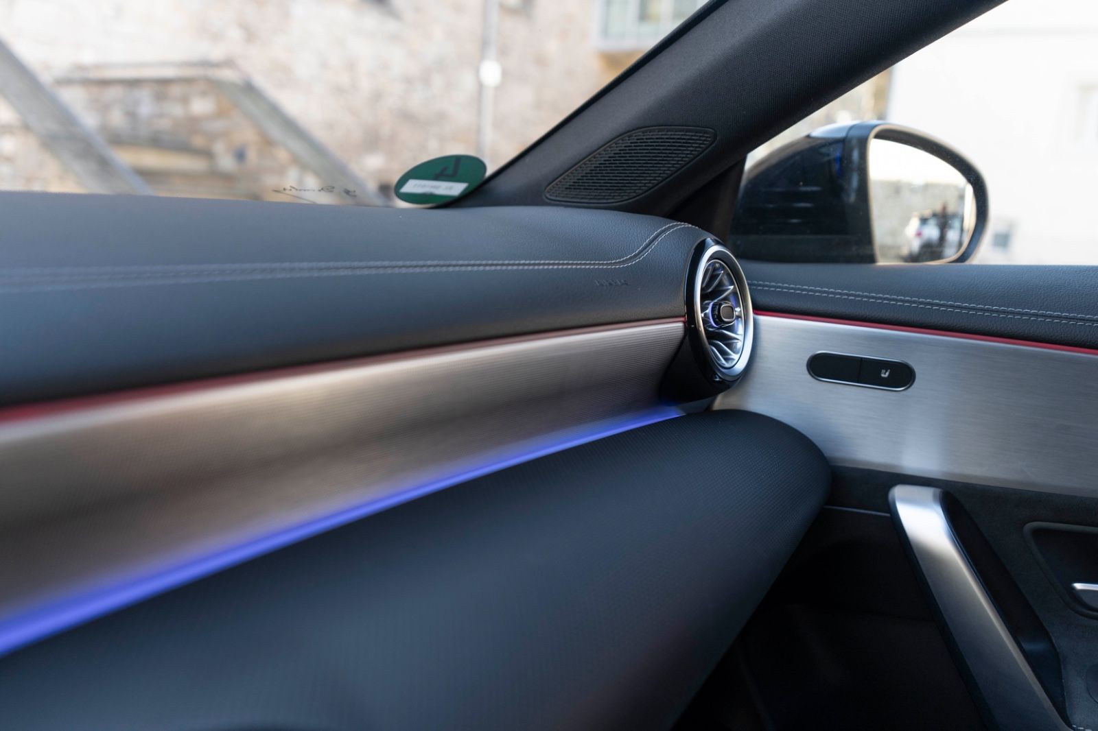Fahrzeugabbildung Mercedes-Benz CLA 250e Shooting Brake AMG-LINE LED KAM 8FACH