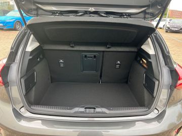 Bild 5 Ford Focus Titanium 1.0 Navi LED Kurvenlicht Apple Ca