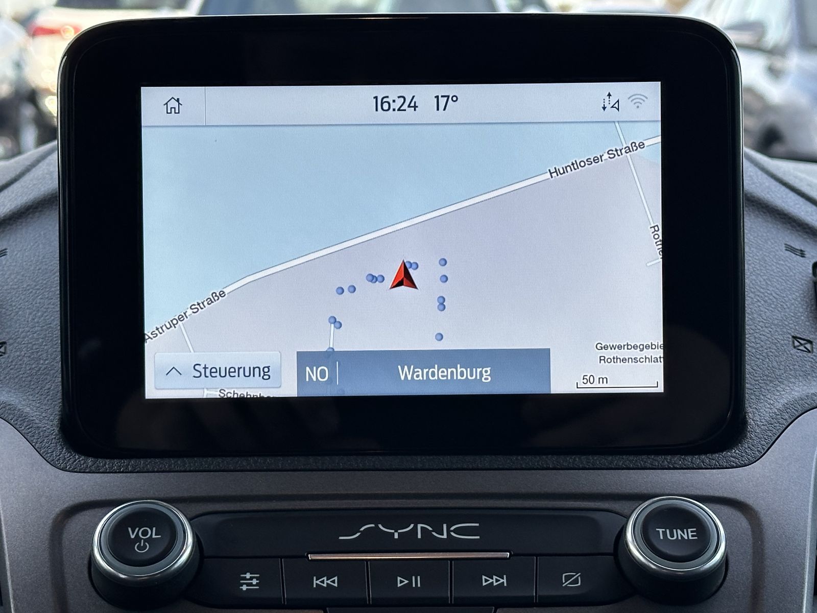 Fahrzeugabbildung Ford Transit Connect 240 Lang L2H1 Aut. NAV+XEN+KAMER