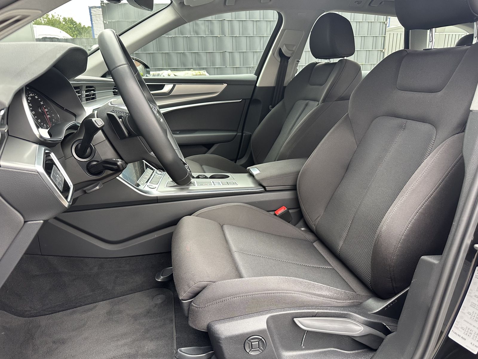 Fahrzeugabbildung Audi A6 Avant 40 TDI Sport NAV+LED+ACC+KAMERA+ACC+1HD