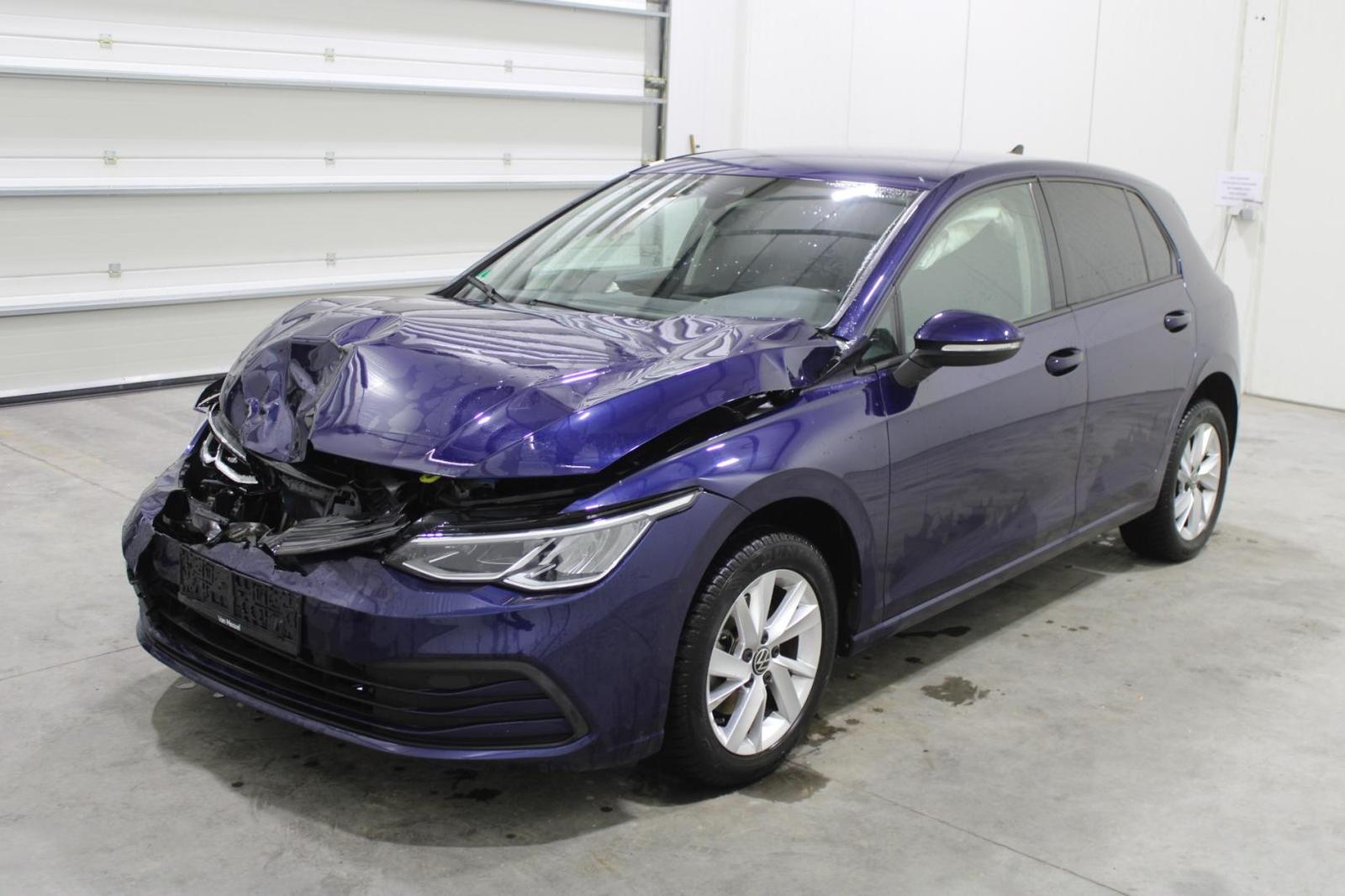 Volkswagen Golf AUTO