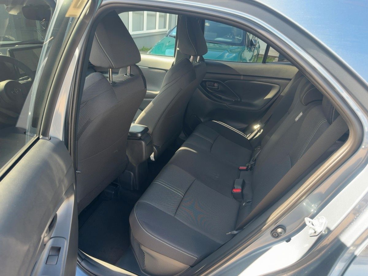 Fahrzeugabbildung Toyota Yaris Cross 1,5 Hybrid Teamplayer *Technikpaket*
