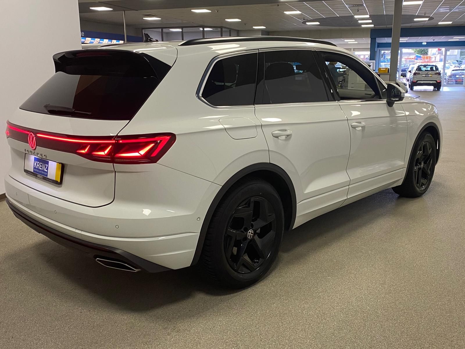 Fahrzeugabbildung Volkswagen Touareg 3.0 V6 TDI 4Motion Elegance+AHK