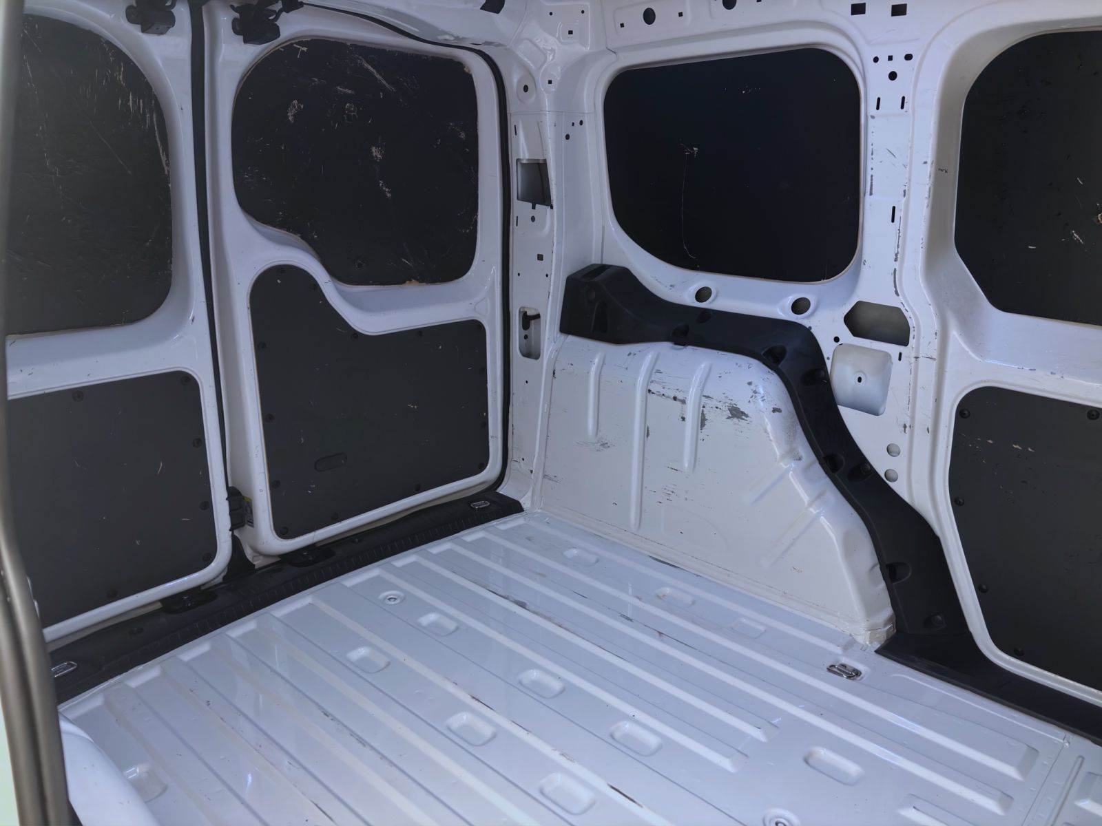 Volkswagen Caddy - Bild 15