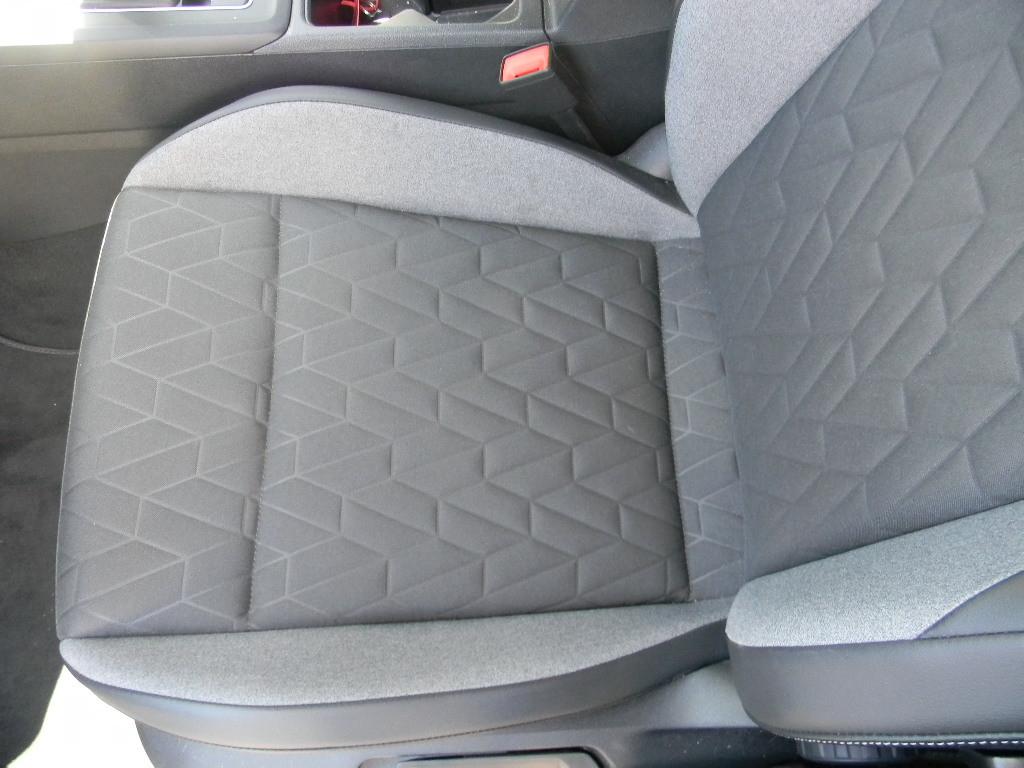 Volkswagen Golf VIII Variant 1.5 TSI 110 kW Goal 6 GANG AHK, миниатюра 9