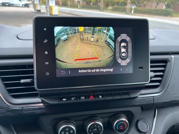 Bild 18 Renault Trafic Grand Combi L2H1 Life Blue dCi 170EDC