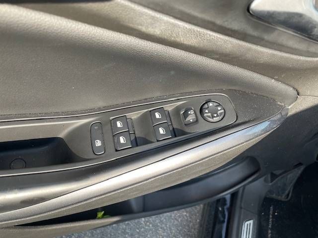Fahrzeugabbildung Opel GRANDLAND X 1.2 Turbo Innovation AT