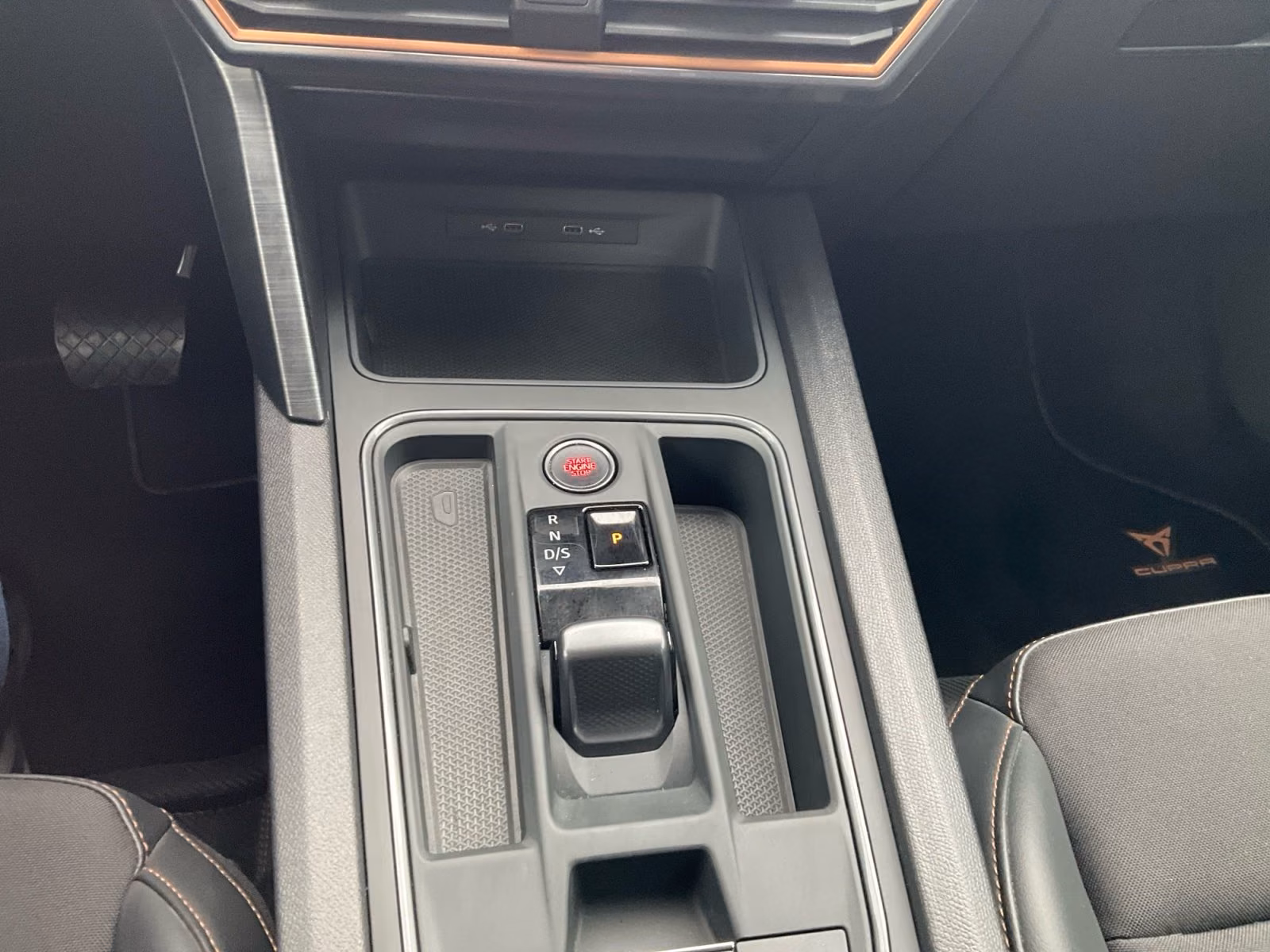 Cupra Leon Sportstourer 1.5 eTSI DSG NAVI LED