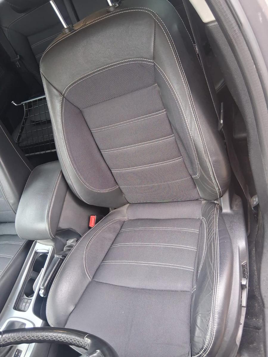 Ford Mondeo 2011 — photo 11