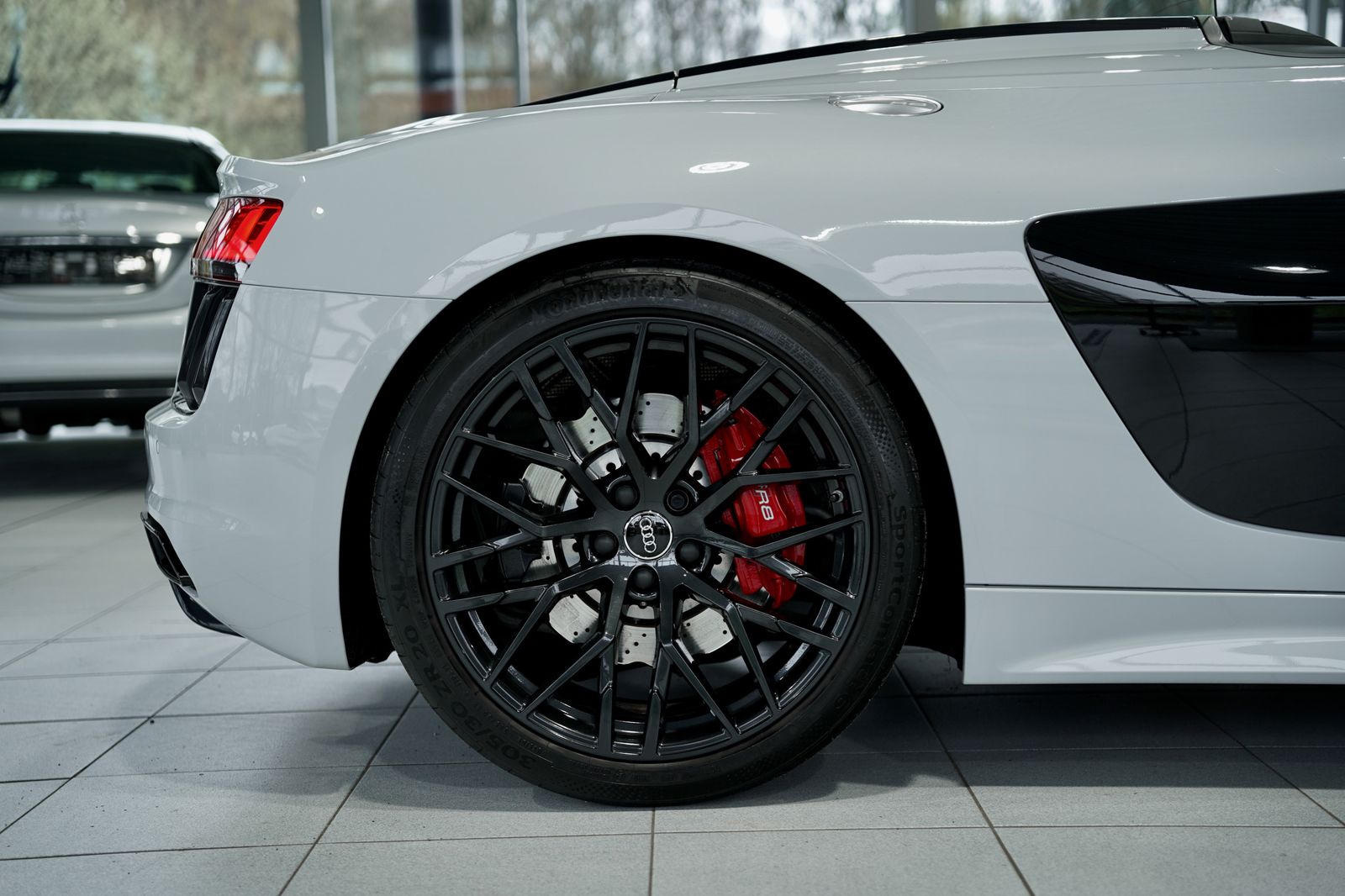 Audi R8