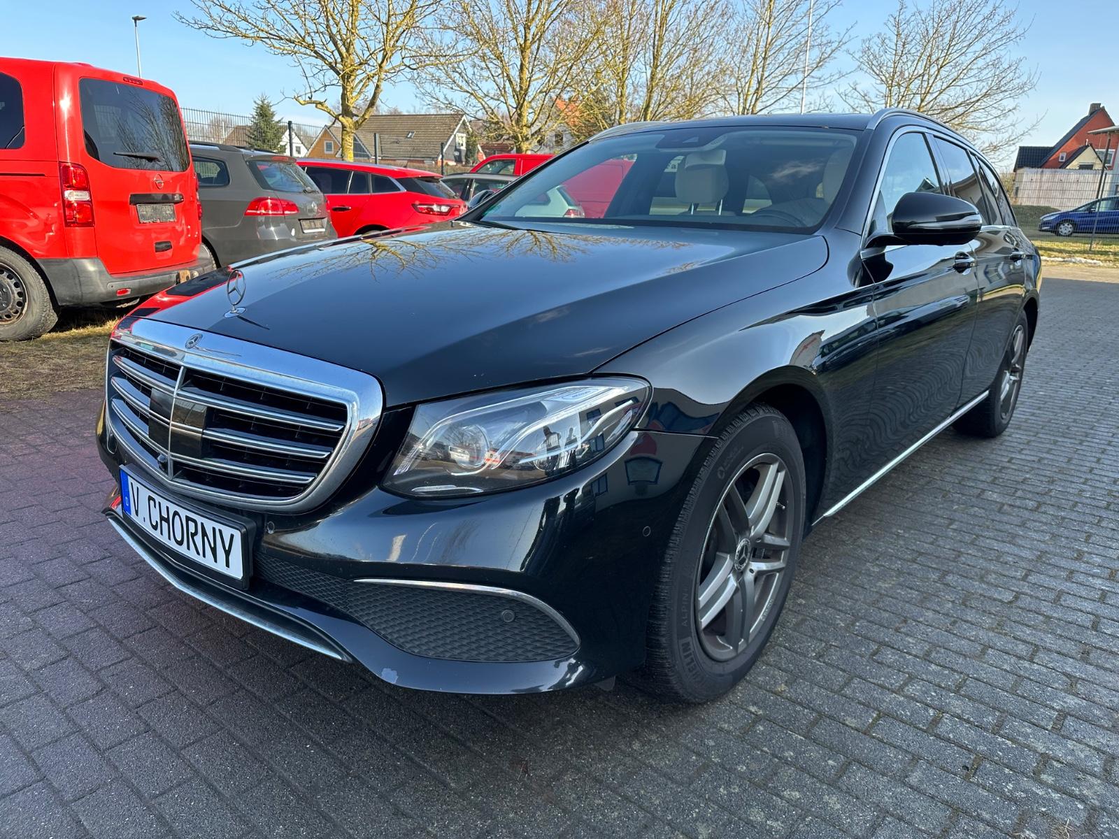 Mercedes-Benz E 300 d T-Modell Avantgarde DistonicPlus