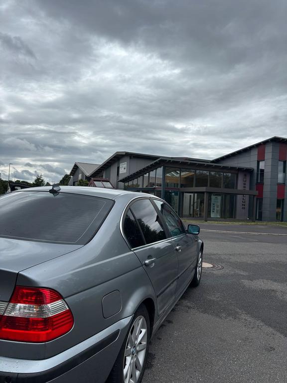 BMW 318