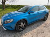 Mercedes-Benz GLA250 - Mercedes-Benz GLA 250 aus 2015