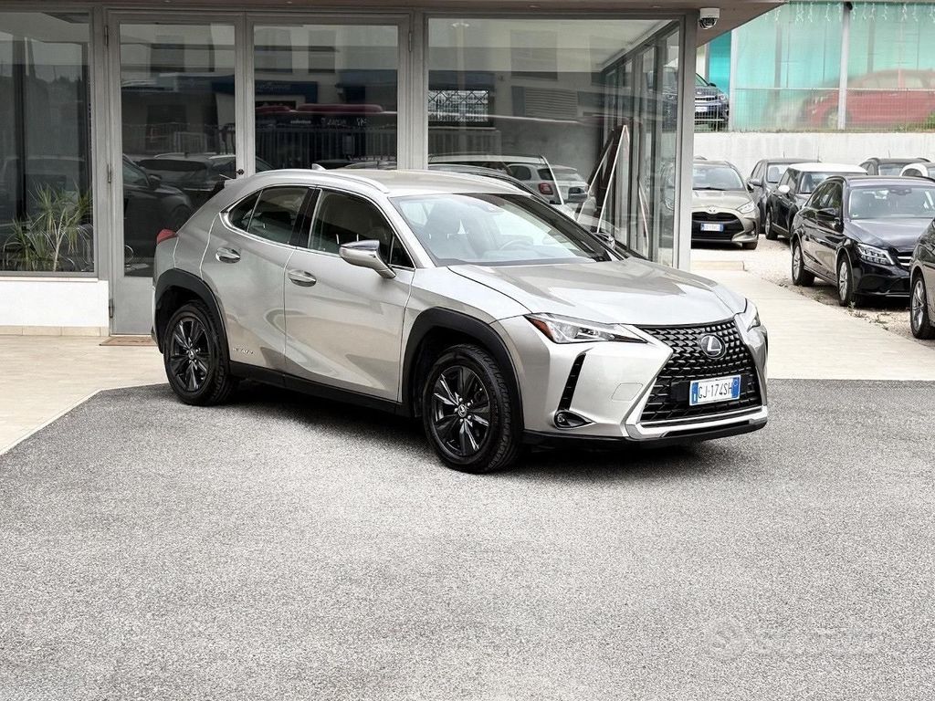 Image of Lexus UX