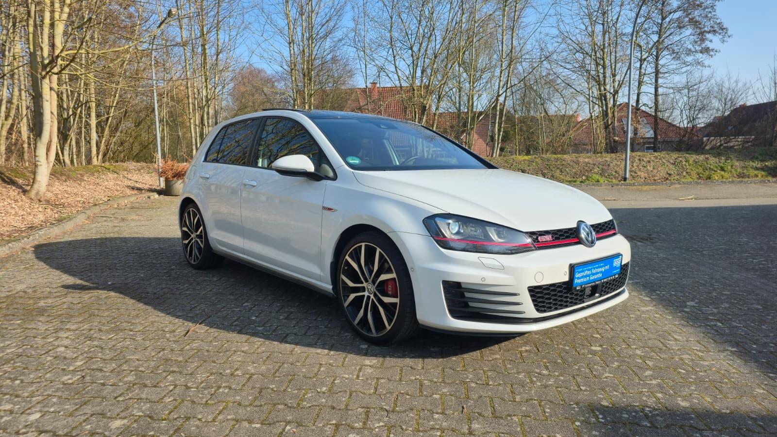 Volkswagen Golf VII Lim. GTI Performance BMT