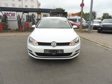 Volkswagen Golf - 2