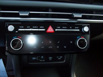 Bild 19 Hyundai Tucson 1.6 T-GDI 4x4 PDC+Kam SHZ LHZ Navi AT