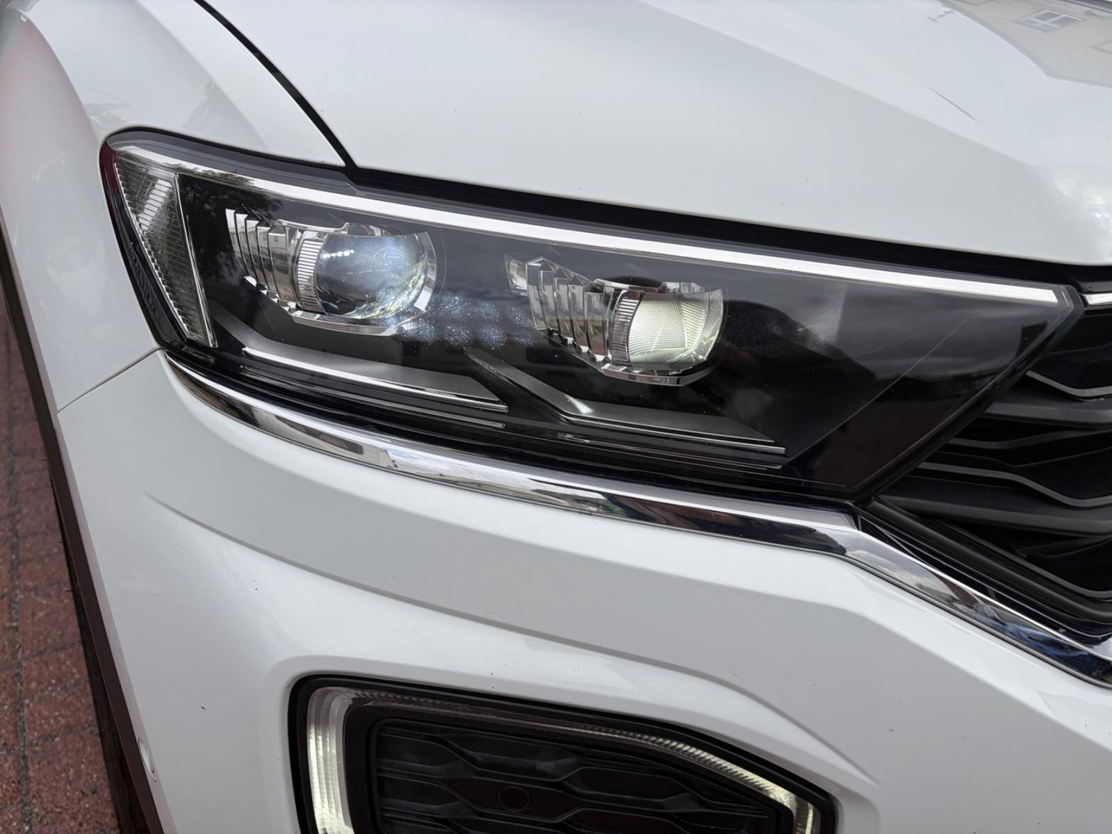 Volkswagen T-Roc Sport 4Motion+AUTOM+NAVI+TEMPOM.+PANOD.+++