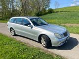 Mercedes-Benz E 320 CDI T AVANTGARDE Avantgarde - Mercedes-Benz E 320 aus 2006: Cdi