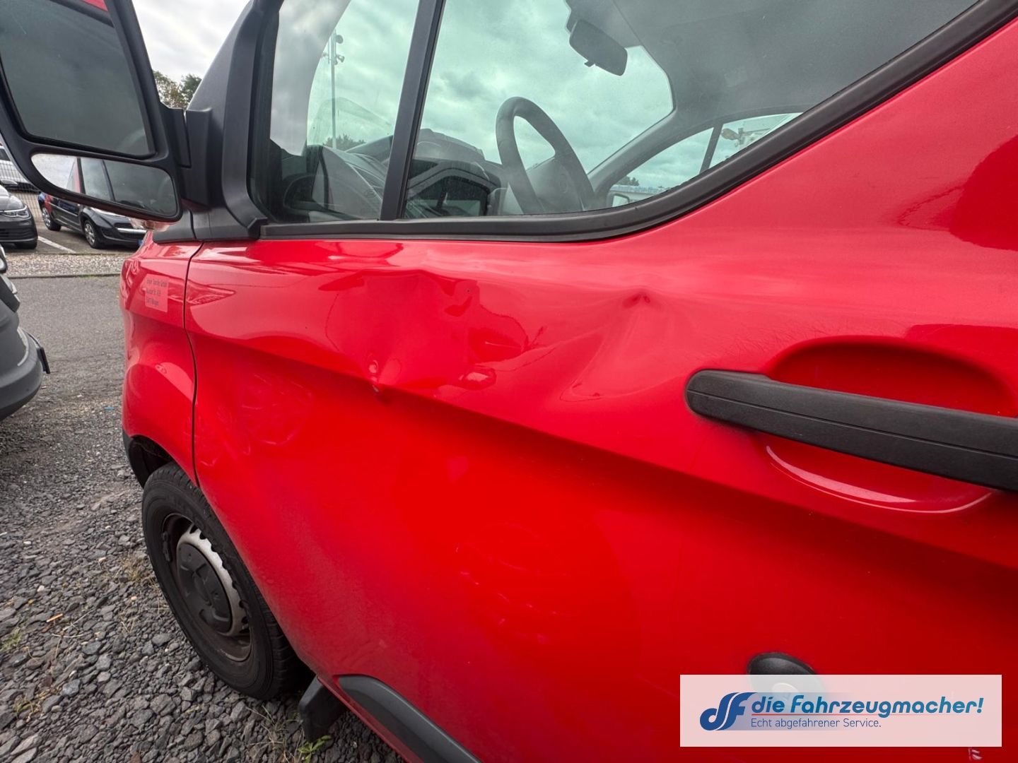 Fahrzeugabbildung Ford Transit Custom Tourneo 300 L1 *TURBOSCHADEN*2352