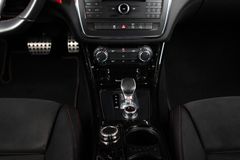 MERCEDES-BENZ CLA 45 AMG 4Matic*Bi-Xenon*Kamera*Navi*18"*