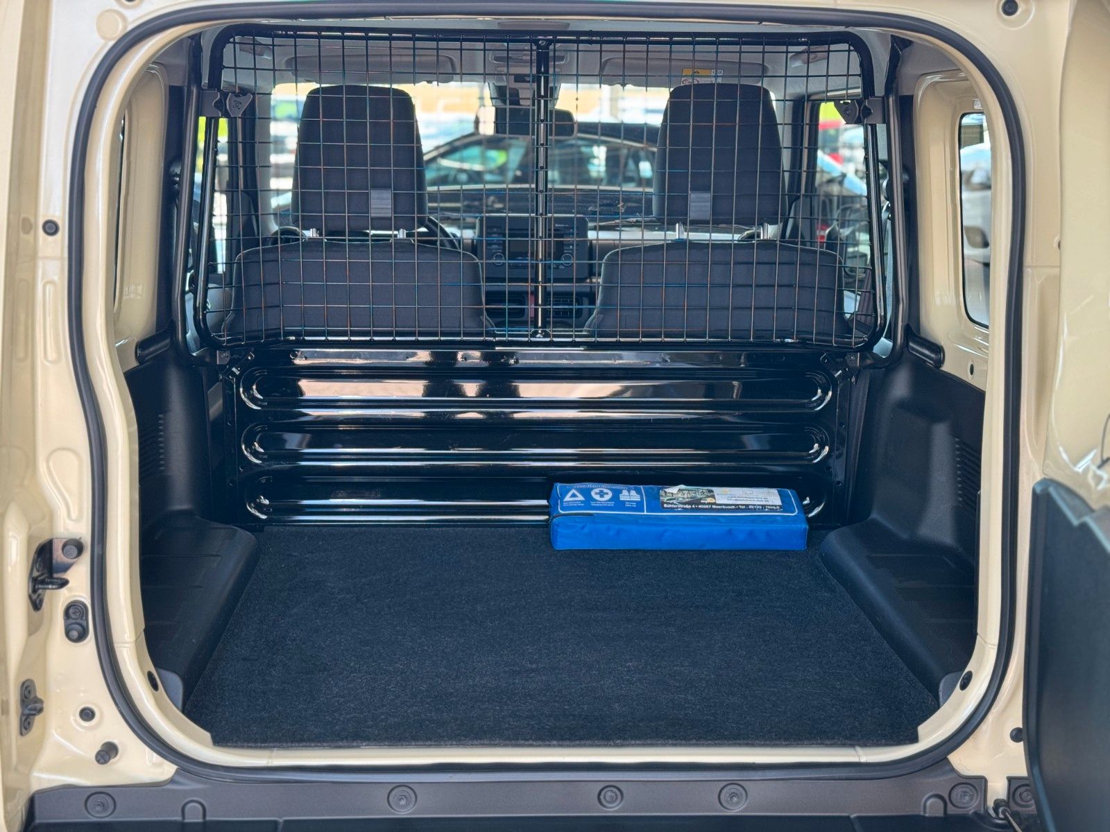 Fahrzeugabbildung Suzuki Jimny 1.5 Comfort AllGrip NFZ Klima Sitzheizung