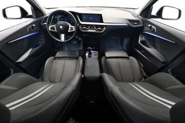 BMW 118i Aut Sport Line M-Lenkrad DriveAssist RFK