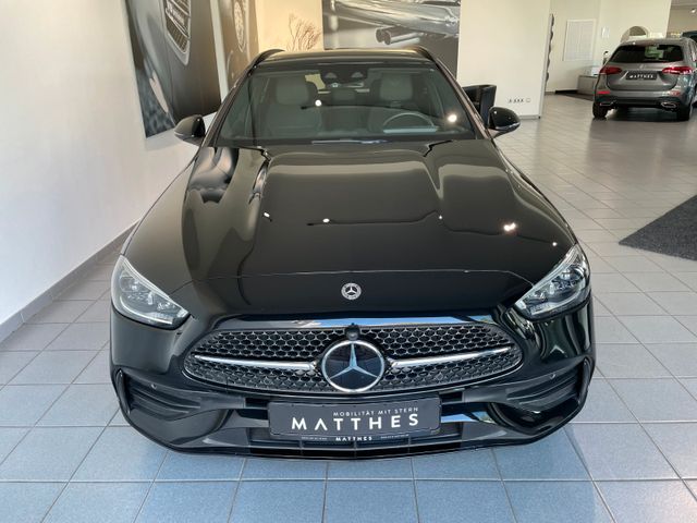 Fahrzeugabbildung Mercedes-Benz C 300 d T/AMG/Digital Light/AHK/Pano/19"