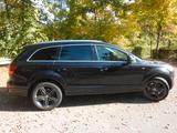 Audi Q7 3.0 TDI Quattro S-Line 2.HAND*LUFT*XENO*AHK - Audi Q7 aus 2007: Line