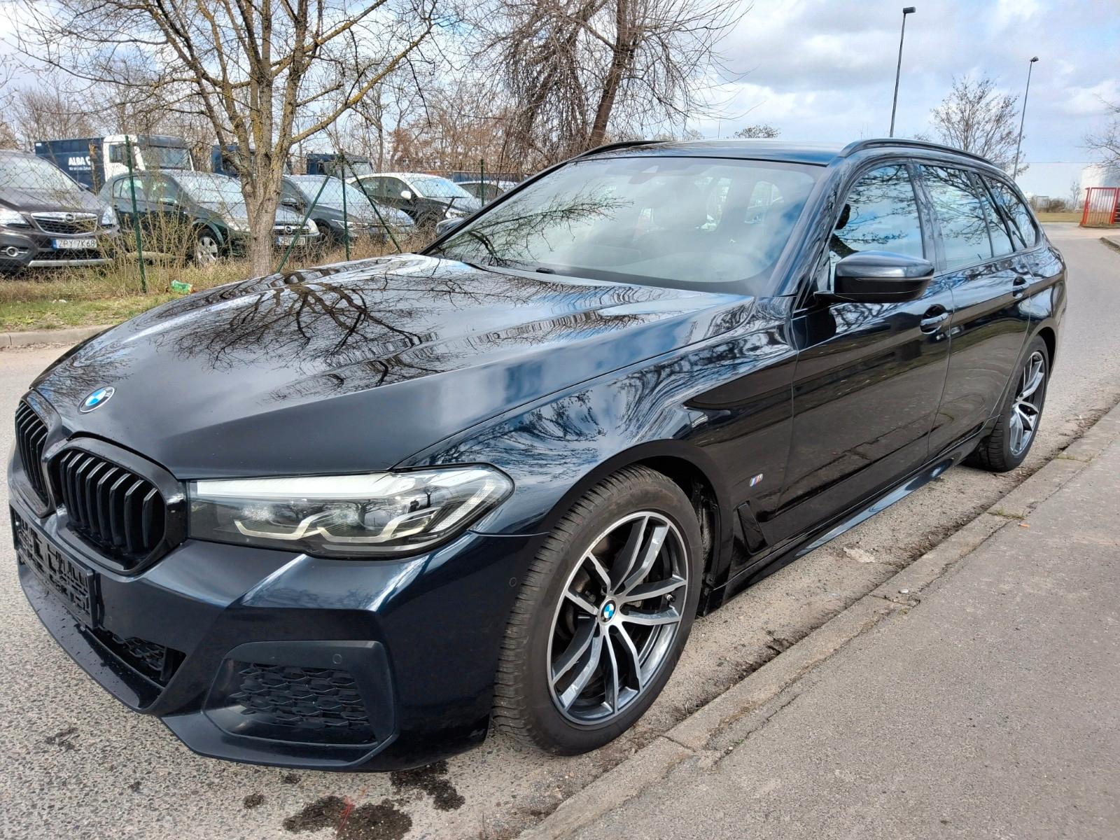 BMW 520d /M packet/SHZ/NAVI/LEDER/AHK/BUSINESS/