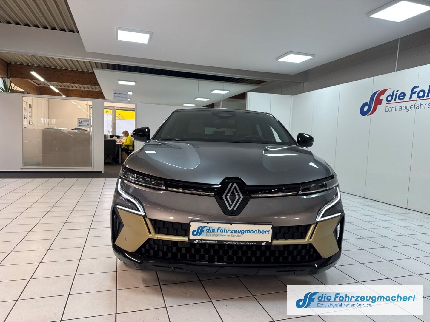 Fahrzeugabbildung Renault Megane E-Tech Electric Iconic EV60 220HP Digital