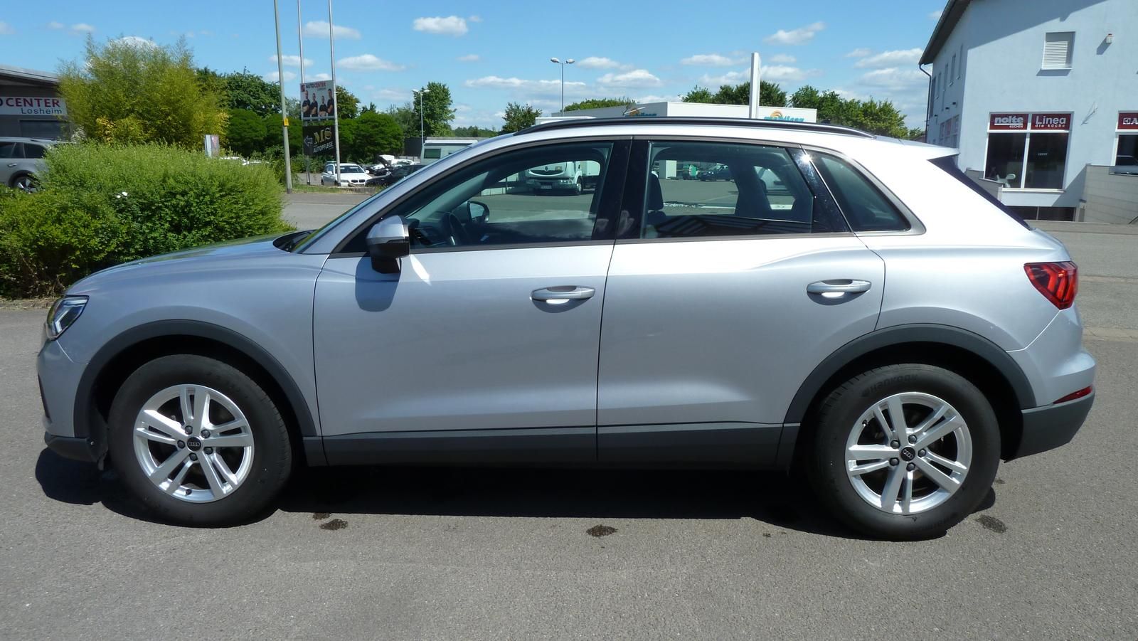 Audi Q3 S-TRONIC/LED/NAVI/SHZ/KAMERA/2-Z KLIMA foto 7