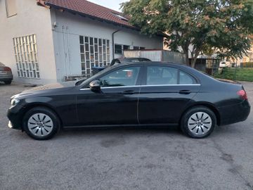Mercedes E 200 - 5