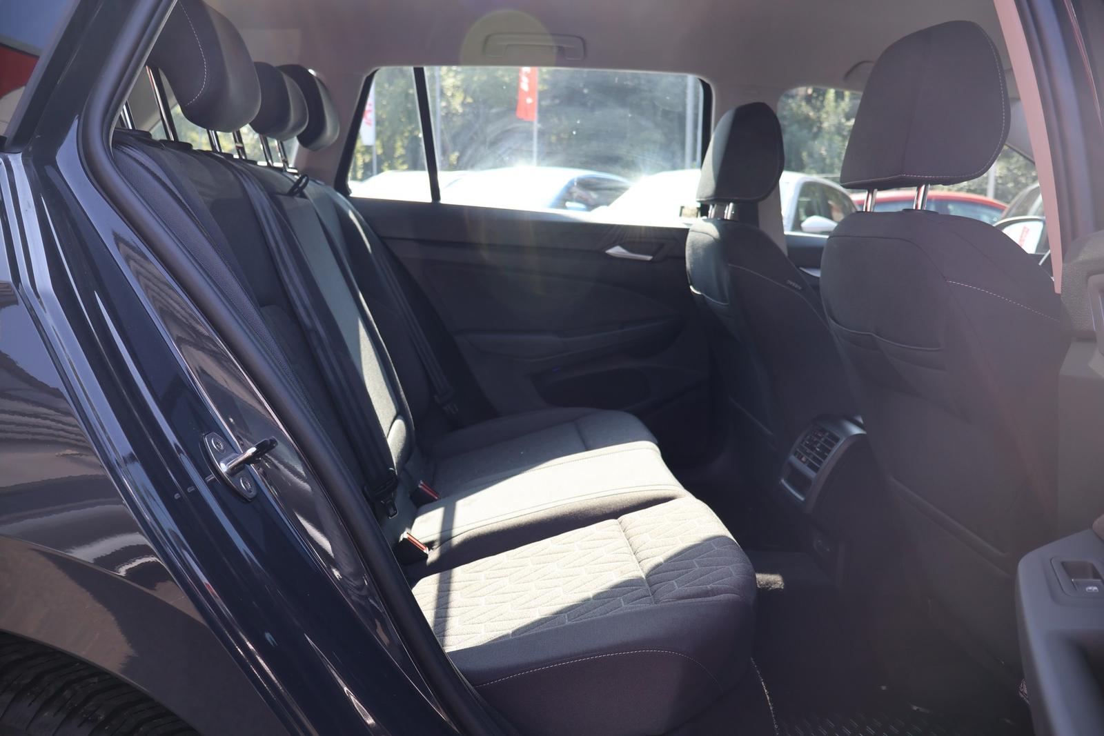 Volkswagen Golf VIII Variant 1.5 eTSI Life LED ACC AHK PDC, миниатюра 26
