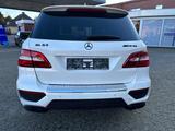 Mercedes-Benz ML 63 AMG 4M Perform/AHK/Pano/Nachtsicht/21"/ACC - weiße Mercedes-Benz ML 63 AMG