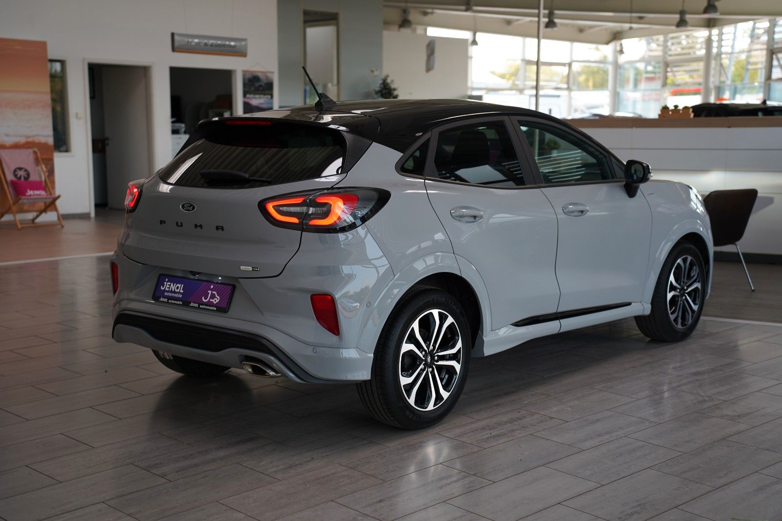 Fahrzeugabbildung Ford Puma ST-Line