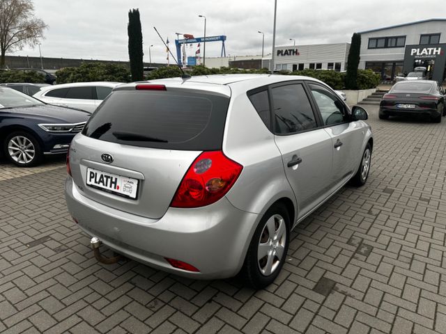 Kia cee’d / Ceed cee'd LX EXPORT