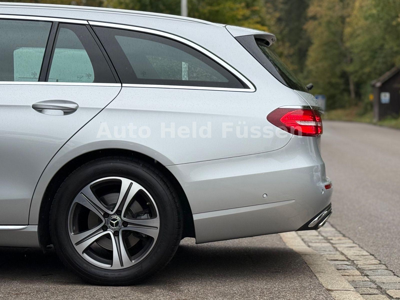 Mercedes-Benz E200 T Aut Navi 360° Distr Standhzg TTW LED