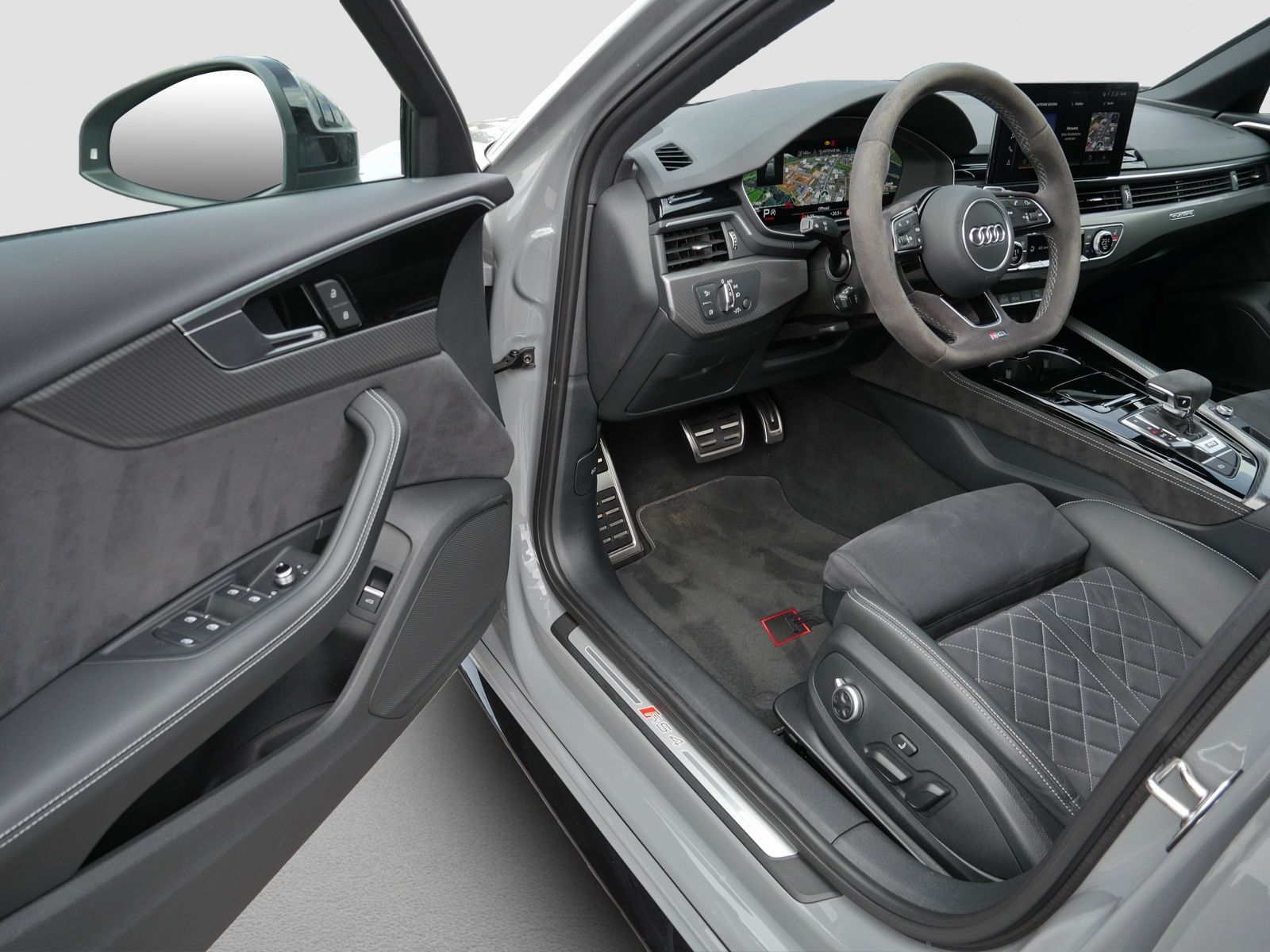 Audi RS4 - Bild 14