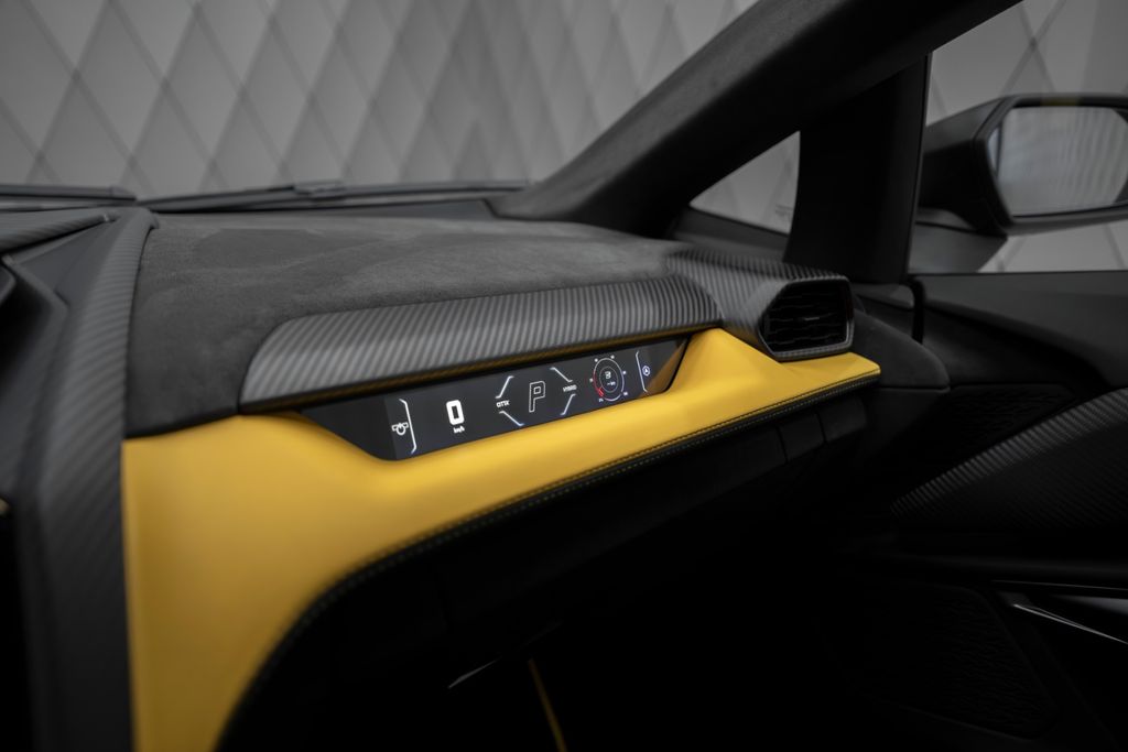 Revuelto 6.5 V12 MATTBLACK BIG CARBON PACKAGES - Bild 23