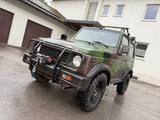 Suzuki SJ Samurai Deluxe Limousine Deluxe - Suzuki: De Samurai