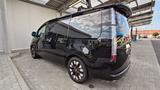 Hyundai STARIA 2.2 CRDi Signature 7-Sitzer Auto 4WD ... - Hyundai STARIA von privat