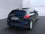 Ford Focus Titanium Bluetooth Klima Einparkhilfe - Ford Focus: Schwarz