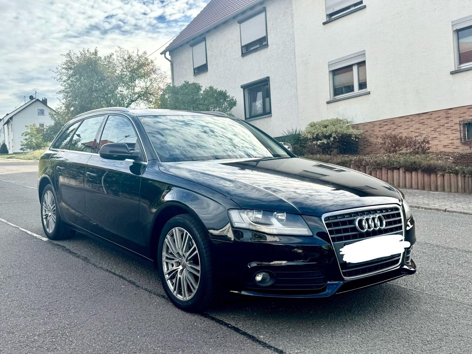 Audi A4 2011 — engine 143 HP (105kW)